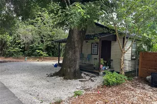 1121 NW 6th Ave, Gainesville, FL 32603 - Photo 3