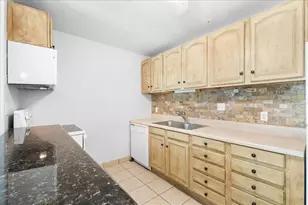 1015 SW 9th St, Gainesville, FL 32601 - Photo 9