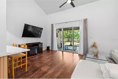 1215 NW 55th Street NW #7, Gainesville, FL 32605 - Photo 7