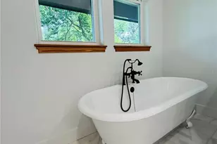 296 NW 12th Ave, Gainesville, FL 32601 - Photo 35
