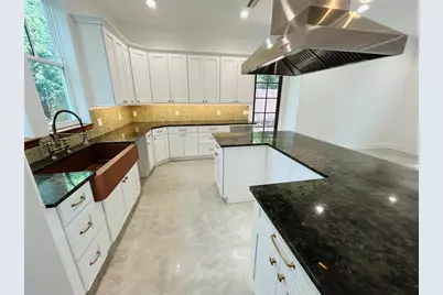 296 NW 12th Avenue, Gainesville, FL 32601 - Photo 9