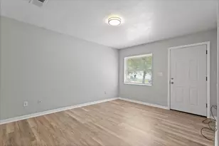 1816 SW 70th Terrace, Gainesville, FL 32607 - Photo 5