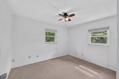 4820 NE 4th Place, Gainesville, FL 32641 - Photo 13