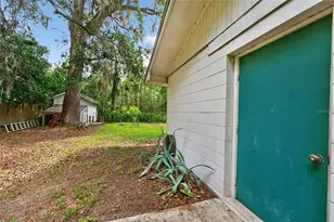 4820 NE 4th Pl, Gainesville, FL 32641 - Photo 35
