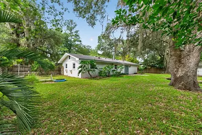 4820 NE 4th Place, Gainesville, FL 32641 - Photo 37