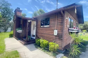 214 NE 4th St, Chiefland, FL 32626 - Photo 1