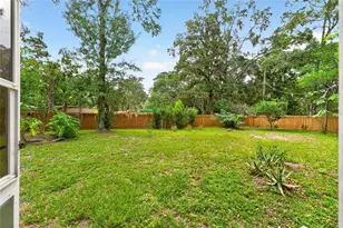 2125 NE 6th Ter, Gainesville, FL 32609 - Photo 23