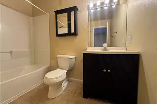 77 SE 16th Ave, Gainesville, FL 32601 - Photo 11