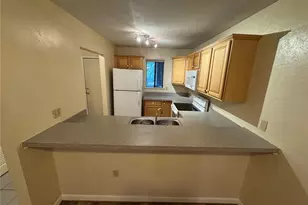 77 SE 16th Ave, Gainesville, FL 32601 - Photo 5