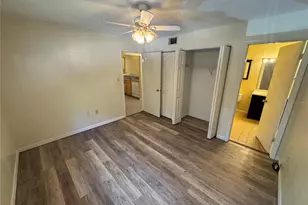 77 SE 16th Ave, Gainesville, FL 32601 - Photo 9