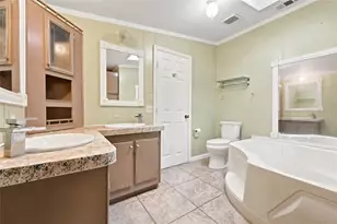 7014 SW 49th Pl, Gainesville, FL 32608 - Photo 17