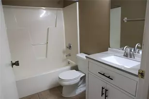 5831 SW 9th Pl, Gainesville, FL 32607 - Photo 11