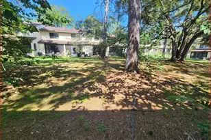 2735 SW 35th Pl, Gainesville, FL 32608 - Photo 23