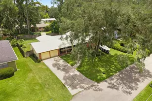817 NW 37th Dr, Gainesville, FL 32605 - Photo 37