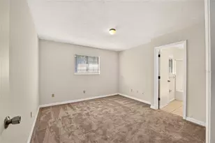 924 SW 57th Dr, Gainesville, FL 32607 - Photo 21