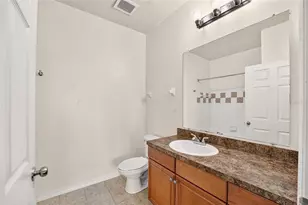 1185 SW 9th Rd, Gainesville, FL 32601 - Photo 17