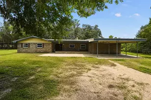 101 Allen Dr, Palatka, FL 32177 - Photo 1