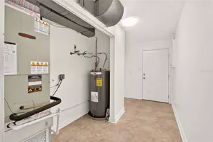 2032 NW 24th St, Gainesville, FL 32605 - Photo 33