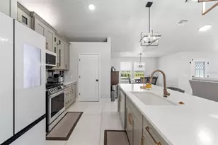 9571 NE Hwy 27 Alternate, Bronson, FL 32621 - Photo 13
