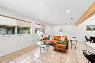 747 SE 2nd Pl, Gainesville, FL 32601 - Photo 5