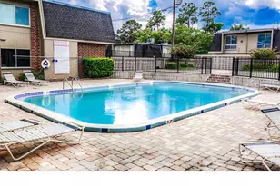 1700 SW 16th Ct, Gainesville, FL 32608 - Photo 3