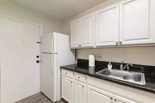 1700 SW 16th Ct, Gainesville, FL 32608 - Photo 7