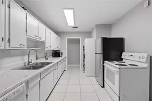 630 NW 35th Ter, Gainesville, FL 32607 - Photo 9