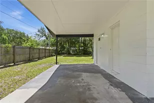 1823 NE 31st Ave, Gainesville, FL 32609 - Photo 3