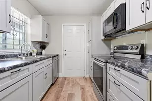 1823 NE 31st Ave, Gainesville, FL 32609 - Photo 11