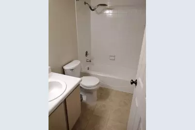 2360 SW Archer Road #510, Gainesville, FL 32608 - Photo 15
