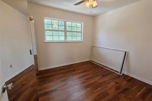 620 SW 10th Ln, Gainesville, FL 32601 - Photo 21