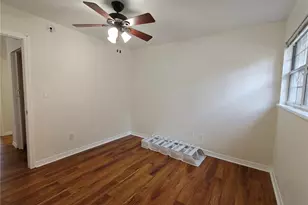 620 SW 10th Ln, Gainesville, FL 32601 - Photo 17
