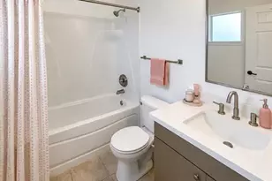 835 SW 9th St, Gainesville, FL 32601 - Photo 23