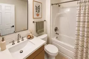 835 SW 9th St, Gainesville, FL 32601 - Photo 15