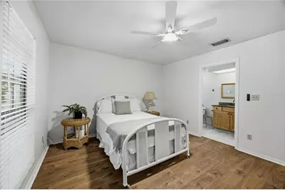 5131 NW 35th Place, Gainesville, FL 32606 - Photo 11