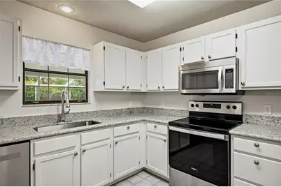 5131 NW 35th Place, Gainesville, FL 32606 - Photo 9