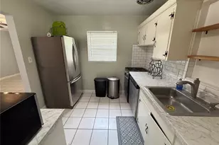 313 NW 34th Dr, Gainesville, FL 32607 - Photo 3