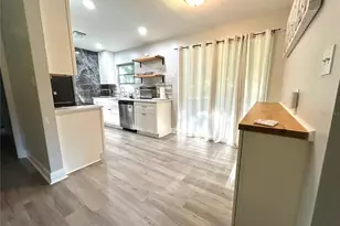 3919 SW 21st St, Gainesville, FL 32608 - Photo 5