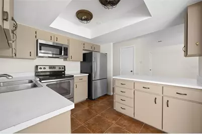 8114 SW 12th Place, Gainesville, FL 32607 - Photo 15