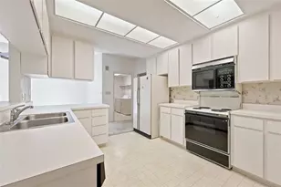 4630 NW 12th Pl, Gainesville, FL 32605 - Photo 21