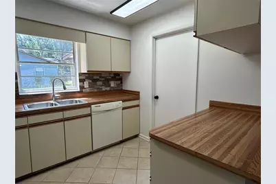 25639 SW 18th Avenue, Newberry, FL 32669 - Photo 11