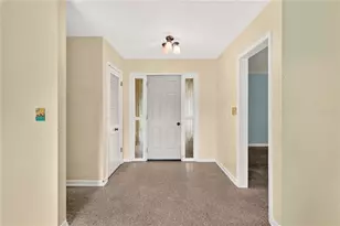 2002 NW 36th Dr, Gainesville, FL 32605 - Photo 9