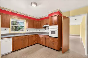 2002 NW 36th Dr, Gainesville, FL 32605 - Photo 17