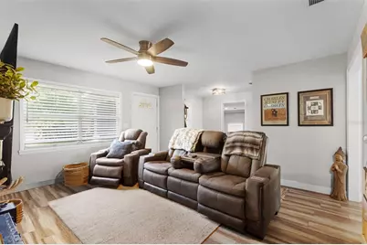418 NE 3rd Street, Trenton, FL 32693 - Photo 3