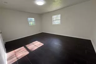 2100 SE 50th St, Gainesville, FL 32641 - Photo 9