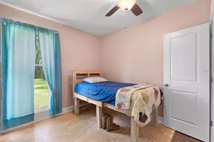 729 NW 3rd Ave, Trenton, FL 32693 - Photo 11