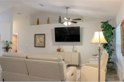 8749 SE 159th Lane, Summerfield, FL 34491 - Photo 9
