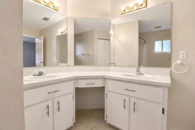 2523 NW 38 Place, Gainesville, FL 32605 - Photo 15