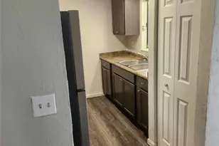 615 SW 3rd St, Gainesville, FL 32601 - Photo 7