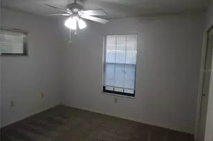 7823 SW 9th Pl, Gainesville, FL 32607 - Photo 13